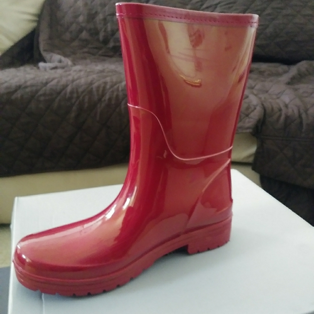 Kenneth Cole Red Rain Boots